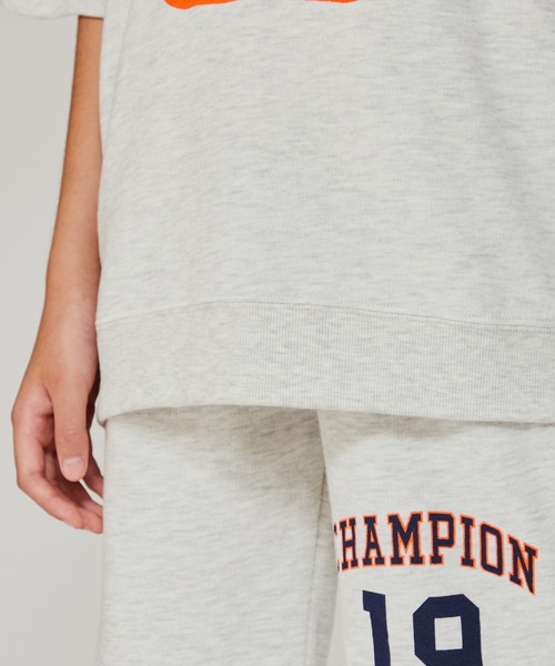 Champion(チャンピオン)の「【Champion/チャンピオン】キッズ ショートスリーブスウェットシャツ(Tシャツ/カットソー・キッズ・ネイビー/グレー/オートミール・110/100/160/150/140/130/120)」の18枚目の写真