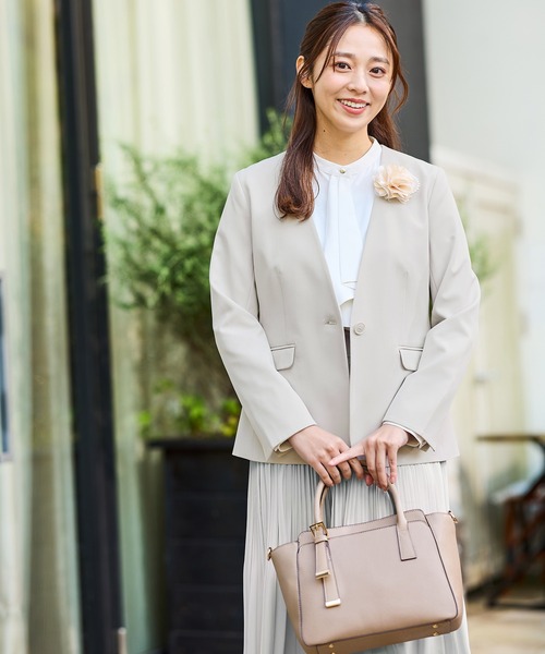 Honeys（ハニーズ）の「【ストレッチ・ウォッシャブル・イージーケア】セレモニー対応カラーレスジャケット（ノーカラージャケット・レディース・ベージュ/ネイビー/杢グレー/ブラック/グレイッシュベージュ・S/M/LL/L/3L）」の19枚目の写真