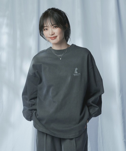 Manhattan Portage（マンハッタンポーテージ）の「Over Size T-Shirt (Women’s)（Tシャツ/カットソー・レディース・チャコールグレー/ブラウン/アイボリー・FREE）」の3枚目の写真