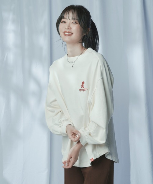 Manhattan Portage（マンハッタンポーテージ）の「Over Size T-Shirt (Women’s)（Tシャツ/カットソー・レディース・チャコールグレー/ブラウン/アイボリー・FREE）」の17枚目の写真