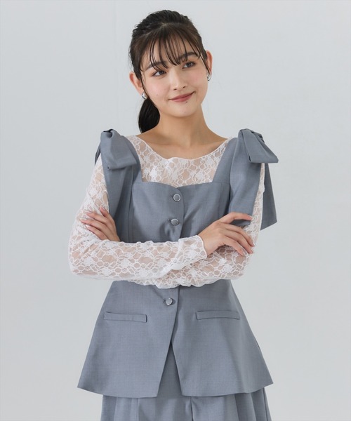 REDYAZEL(レディアゼル)の「【セットアップ可能】リボンショルダービスチェ(キャミソール・レディース・ベージュ/グレー/ブルー・SMALL/MEDIUM)」の2枚目の写真