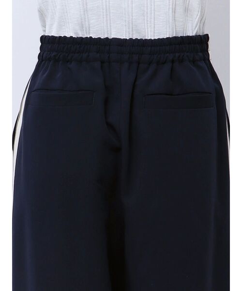 Ungrid（アングリッド）の「ラインデザインラフタックパンツ（その他パンツ・レディース・グレー/ネイビー・SMALL/MEDIUM）」の11枚目の写真