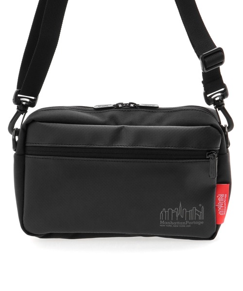 Manhattan Portage（マンハッタンポーテージ）の「Pacific Jogger Bag Ver. 2（ショルダーバッグ・メンズ・ブラック・X-SMALL）」の2枚目の写真