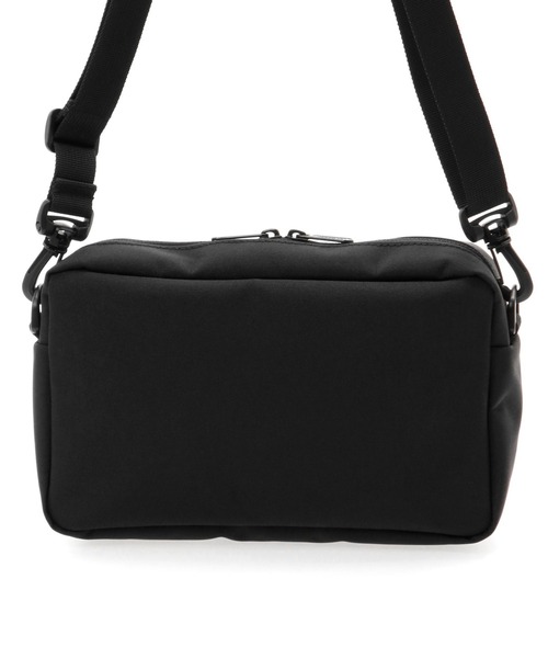 Manhattan Portage（マンハッタンポーテージ）の「Pacific Jogger Bag Ver. 2（ショルダーバッグ・メンズ・ブラック・X-SMALL）」の4枚目の写真