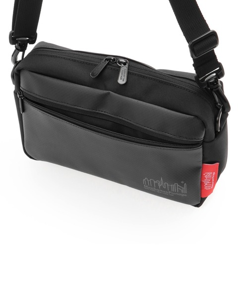Manhattan Portage（マンハッタンポーテージ）の「Pacific Jogger Bag Ver. 2（ショルダーバッグ・メンズ・ブラック・X-SMALL）」の7枚目の写真