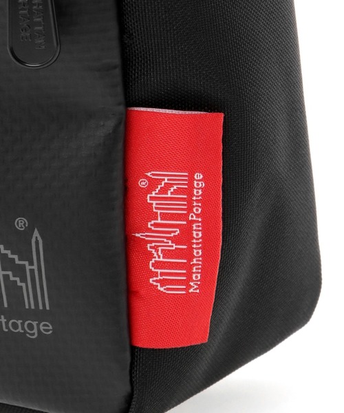 Manhattan Portage（マンハッタンポーテージ）の「Pacific Jogger Bag Ver. 2（ショルダーバッグ・メンズ・ブラック・X-SMALL）」の10枚目の写真