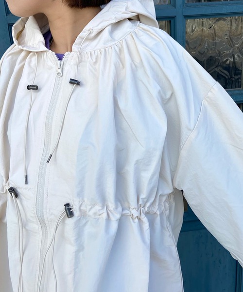 CRB（シーアールビー）の「ドロストフードブルゾン（ブルゾン・レディース・アイボリー/ブラック/カーキ・F）」の6枚目の写真