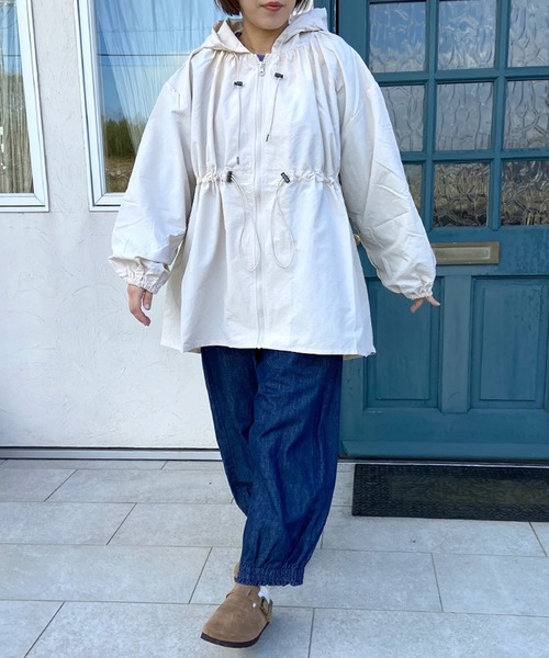 CRB（シーアールビー）の「ドロストフードブルゾン（ブルゾン・レディース・アイボリー/ブラック/カーキ・F）」の11枚目の写真