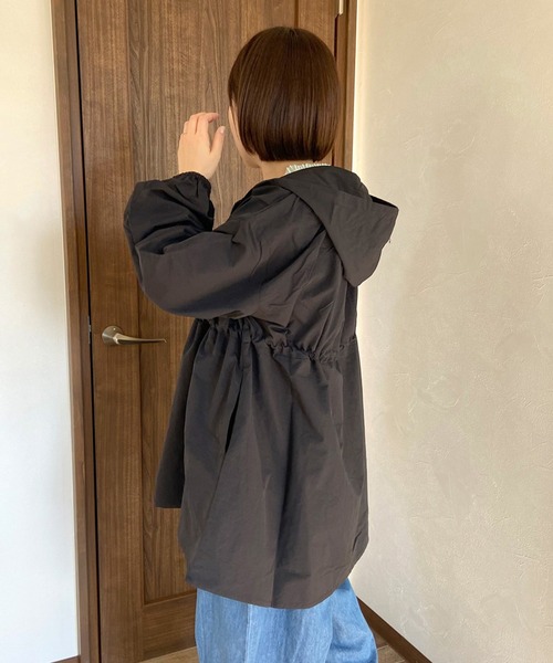 CRB（シーアールビー）の「ドロストフードブルゾン（ブルゾン・レディース・アイボリー/ブラック/カーキ・F）」の14枚目の写真