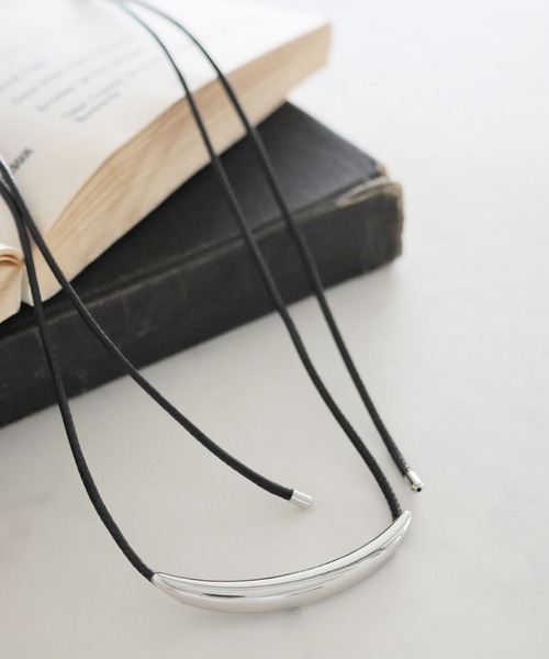 LEPSIM（レプシィム）の「コードチョーカーネックレス　321500（ネックレス・レディース・シルバー/ゴールド・ONE SIZE）」の2枚目の写真