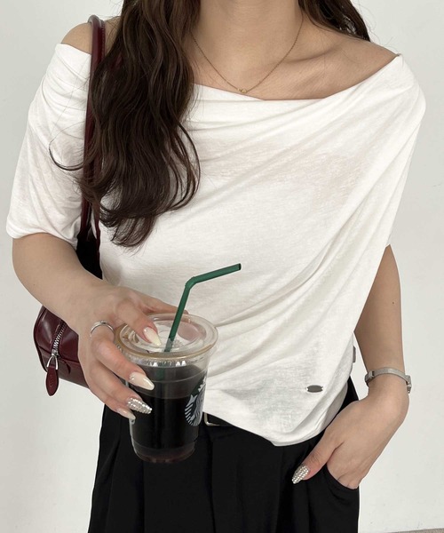 nelliy.（ネルリー）の「ドレープオフショルスラブシアーTシャツ（Tシャツ/カットソー・レディース・チャコール/オフホワイト・LARGE/MEDIUM）」の3枚目の写真