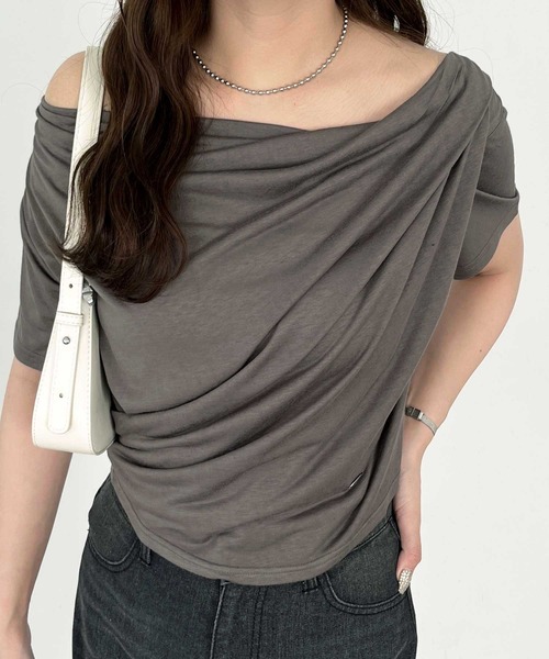 nelliy.（ネルリー）の「ドレープオフショルスラブシアーTシャツ（Tシャツ/カットソー・レディース・チャコール/オフホワイト・LARGE/MEDIUM）」の6枚目の写真