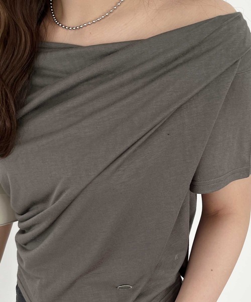 nelliy.（ネルリー）の「ドレープオフショルスラブシアーTシャツ（Tシャツ/カットソー・レディース・チャコール/オフホワイト・LARGE/MEDIUM）」の11枚目の写真