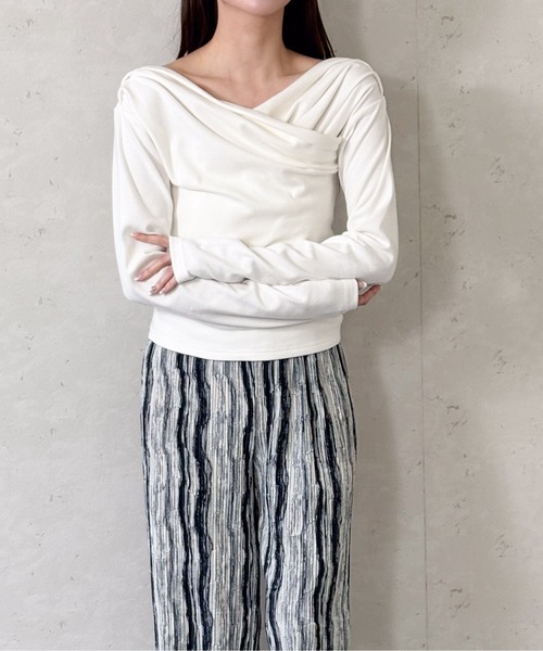 Per sist ence(パーシエンス)の「スムース天竺オフショルプルオーバー(Tシャツ/カットソー・レディース・ブラウン/オフホワイト/グレー/ブラック・FREE)」の19枚目の写真