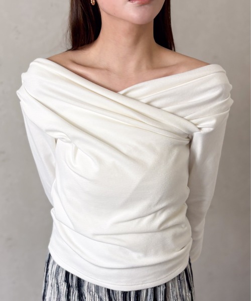 Per sist ence(パーシエンス)の「スムース天竺オフショルプルオーバー(Tシャツ/カットソー・レディース・ブラウン/オフホワイト/グレー/ブラック・FREE)」の14枚目の写真
