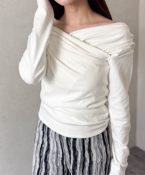 Per sist ence(パーシエンス)の「スムース天竺オフショルプルオーバー(Tシャツ/カットソー・レディース・ブラウン/オフホワイト/グレー/ブラック・FREE)」の18枚目の写真