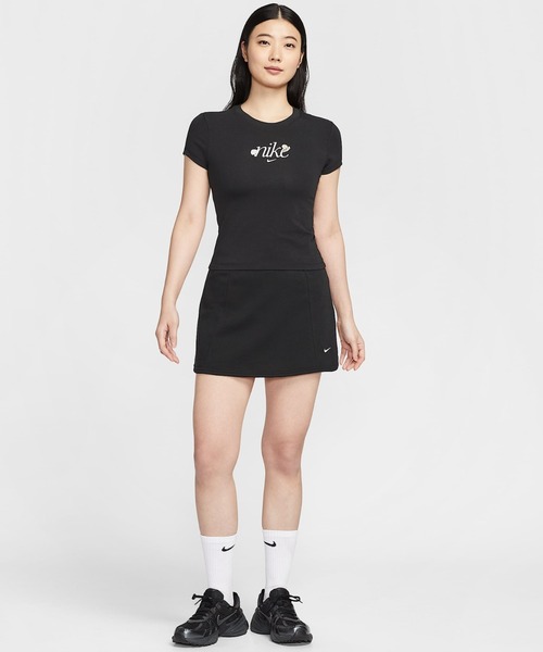 NIKE(ナイキ)の「NIKE/ナイキ グラフィックTシャツ HF9723-010/HF9723-423(Tシャツ/カットソー・レディース・サックスブルー/ブラック・M/S)」の6枚目の写真