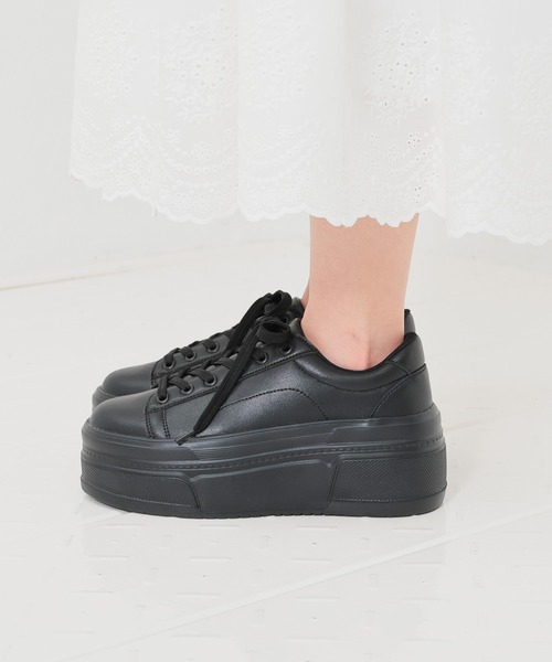 Honeys（ハニーズ）の「厚底コートスニーカー（スニーカー・レディース・ホワイト/ブラック・L/LL/M/S）」の9枚目の写真