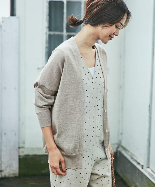 URBAN RESEARCH DOORS（アーバンリサーチドアーズ）の「リネンVネックカーディガン（カーディガン/ボレロ・レディース・ライトベージュ/チャコールグレー/ライトグレー・MEDIUM）」の9枚目の写真