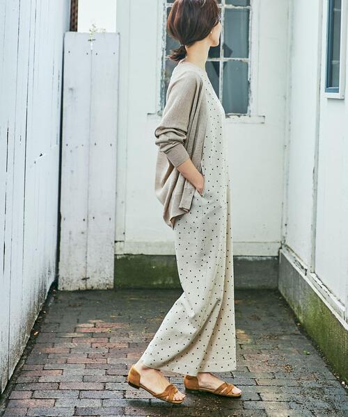 URBAN RESEARCH DOORS（アーバンリサーチドアーズ）の「リネンVネックカーディガン（カーディガン/ボレロ・レディース・ライトベージュ/チャコールグレー/ライトグレー・MEDIUM）」の10枚目の写真