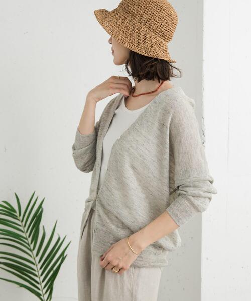 URBAN RESEARCH DOORS（アーバンリサーチドアーズ）の「リネンVネックカーディガン（カーディガン/ボレロ・レディース・ライトベージュ/チャコールグレー/ライトグレー・MEDIUM）」の21枚目の写真