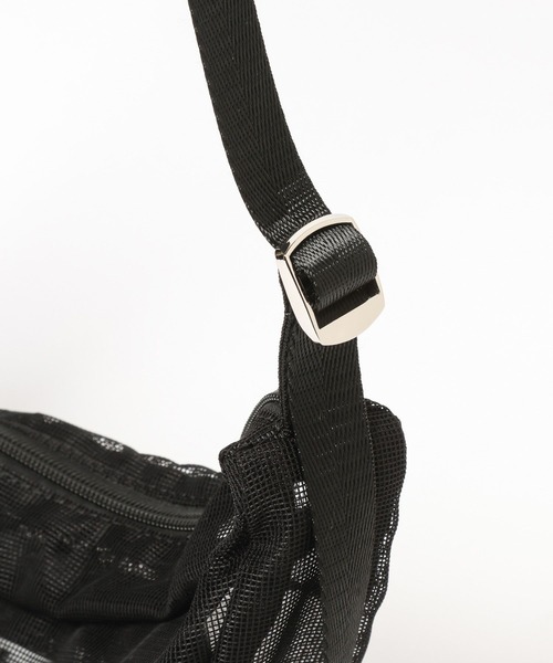 PAGEBOY(ページボーイ)の「Anui/【CONTROL FREAK】メッシュハーフムーンショルダー(ショルダーバッグ・レディース・オフホワイト/ブラック・FREE)」の16枚目の写真