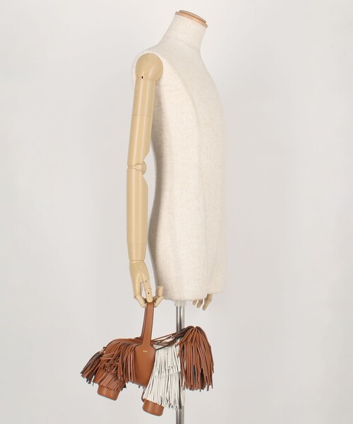 JW PEI ジェイダブリューペイ パピーシェイプハンドバッグ 犬 Nita パピーシェイプハンドバッグ - グレー - JW PEI Japan Official