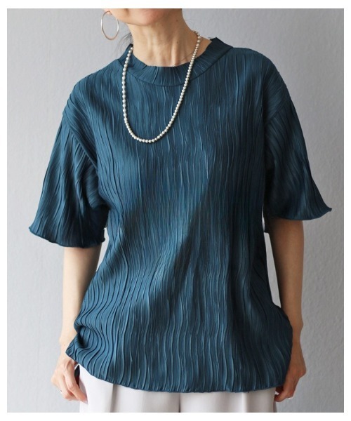 Vieo(ヴィオ)の「Tシャツ+上品 大人の正解トップス(Tシャツ/カットソー・レディース・ブラック/ホワイト/オレンジ/ブルー/ベージュ系その他/カーキ/ターコイズブルー/ピンク・FREE)」の6枚目の写真