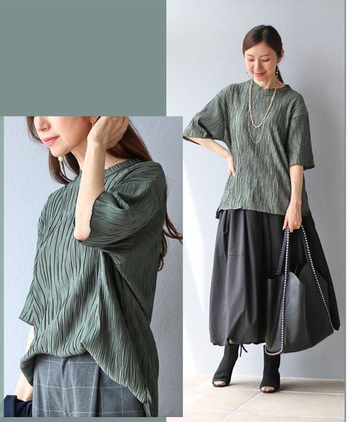 Vieo(ヴィオ)の「Tシャツ+上品 大人の正解トップス(Tシャツ/カットソー・レディース・ブラック/ホワイト/オレンジ/ブルー/ベージュ系その他/カーキ/ターコイズブルー/ピンク・FREE)」の19枚目の写真