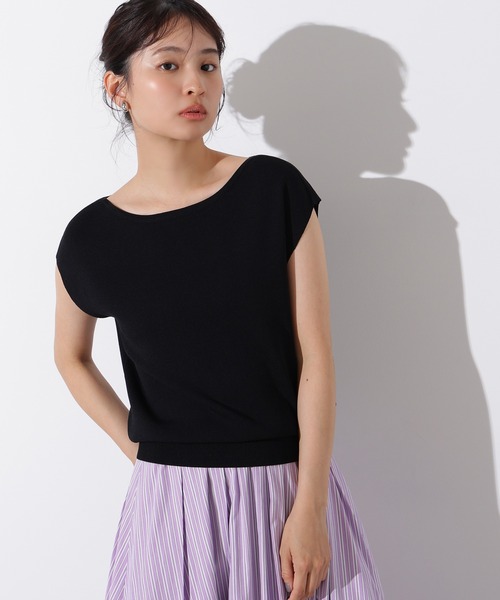 N.(N. Natural Beauty Basic)(エヌエヌナチュラルビューティーベーシック)の「総針ボートネックフレンチニット(ニット/セーター・レディース・オフホワイト/ブルー/ブラック/イエロー・MEDIUM)」の3枚目の写真