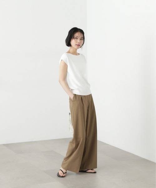 N.(N. Natural Beauty Basic)(エヌエヌナチュラルビューティーベーシック)の「総針ボートネックフレンチニット(ニット/セーター・レディース・オフホワイト/ブルー/ブラック/イエロー・MEDIUM)」の7枚目の写真