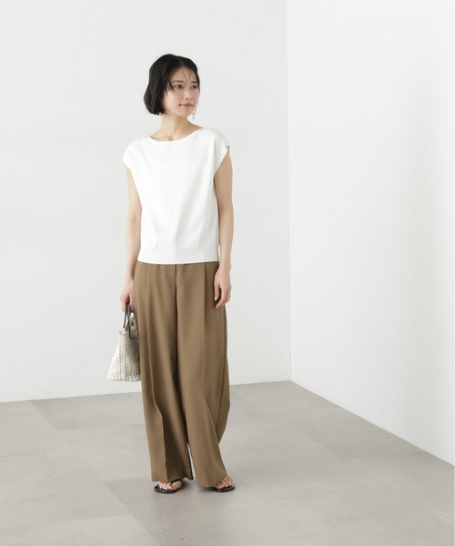 N.(N. Natural Beauty Basic)(エヌエヌナチュラルビューティーベーシック)の「総針ボートネックフレンチニット(ニット/セーター・レディース・オフホワイト/ブルー/ブラック/イエロー・MEDIUM)」の11枚目の写真