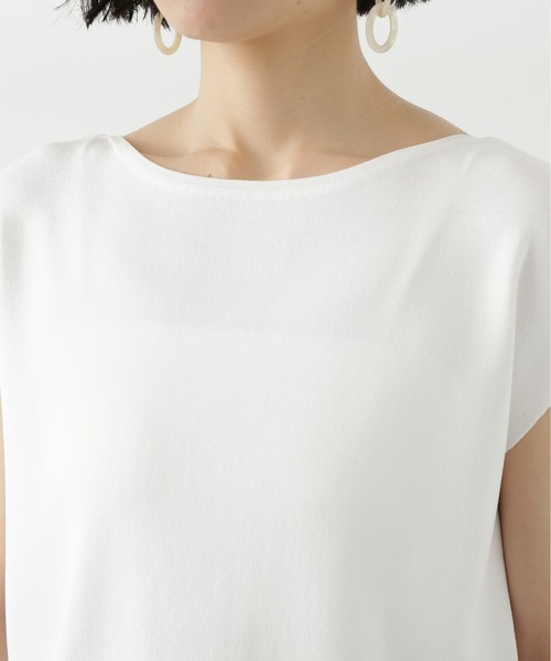 N.(N. Natural Beauty Basic)(エヌエヌナチュラルビューティーベーシック)の「総針ボートネックフレンチニット(ニット/セーター・レディース・オフホワイト/ブルー/ブラック/イエロー・MEDIUM)」の15枚目の写真