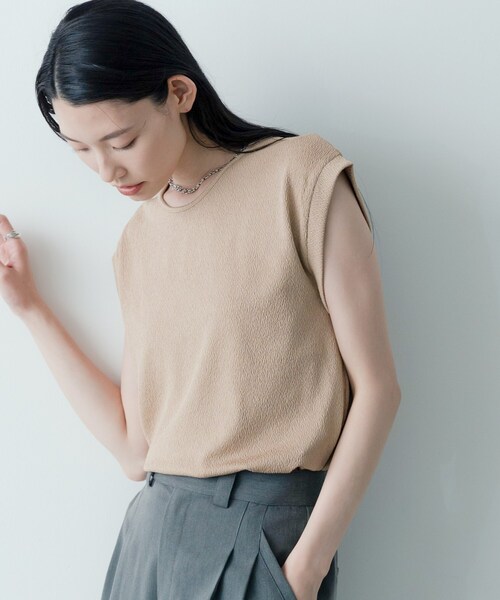 GALLEST（ギャレスト）の「【再入荷】バックシャンノースリTシャツ（Tシャツ/カットソー・レディース・ブラウン系/ブラック/ホワイト/ベージュ・38）」の4枚目の写真