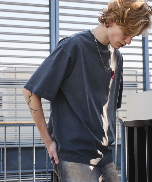 ANEDIST(アンディスト)の「ハートロゴ刺繍ピグメント加工Tシャツ(Tシャツ/カットソー・メンズ・ブラック・L/M)」の18枚目の写真