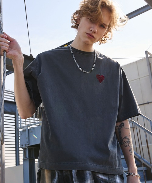 ANEDIST(アンディスト)の「ハートロゴ刺繍ピグメント加工Tシャツ(Tシャツ/カットソー・メンズ・ブラック・L/M)」の21枚目の写真