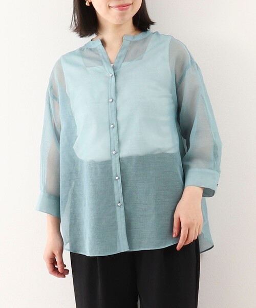 MICO COULIER(ミコクリエ)の「シアーリネンライクシャツ(シャツ/ブラウス・レディース・ライトブルー/カーキ/チャコールグレー/ベージュ・38)」の4枚目の写真