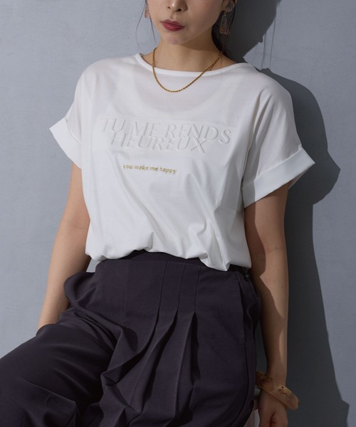 NICOLE white（ニコルホワイト）の「エンボス刺繍Tシャツ（Tシャツ/カットソー・レディース・チャコール/レッド/オフホワイト・FREE）」の20枚目の写真