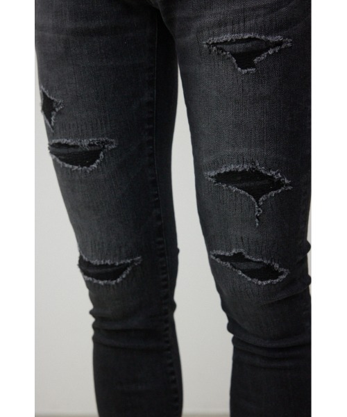 AZUL by moussy（アズールバイマウジー）の「AZUL DENIM リペアスキニー（デニムパンツ・メンズ・ライトブラック/ブラック/ブルー/ライトブルー・SMALL/MEDIUM/LARGE/X-LARGE/X-SMALL）」の22枚目の写真