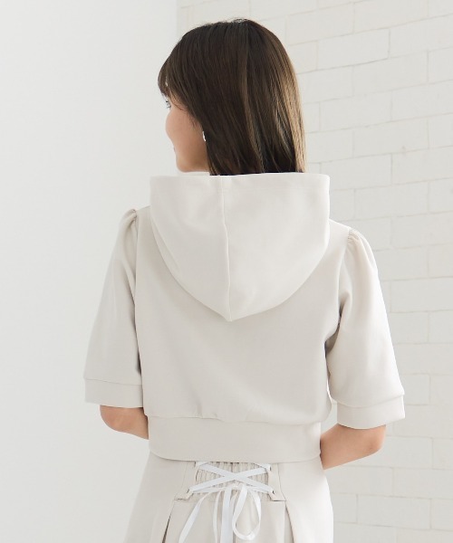 REDYAZEL（レディアゼル）の「ハートボタンショートフーディー（パーカー・レディース・ラベンダー/オフホワイト/ブラック/グレー・FREE）」の10枚目の写真