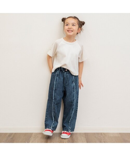 BREEZE（ブリーズ）の「【ジュニア対応】フリンジデニムストレートパンツ（その他パンツ・キッズ・ブラック/ブルー・80/90/100/110/120/130/140）」の3枚目の写真