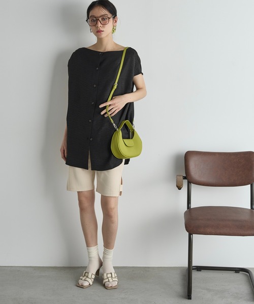 THE YOn(ザヨン)の「2WAYリネンライクドロストオフショルブラウス(シャツ/ブラウス・レディース・ナチュラル/ブラック/ピンクベージュ・FREE)」の10枚目の写真