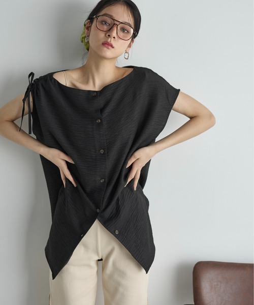 THE YOn(ザヨン)の「2WAYリネンライクドロストオフショルブラウス(シャツ/ブラウス・レディース・ナチュラル/ブラック/ピンクベージュ・FREE)」の8枚目の写真