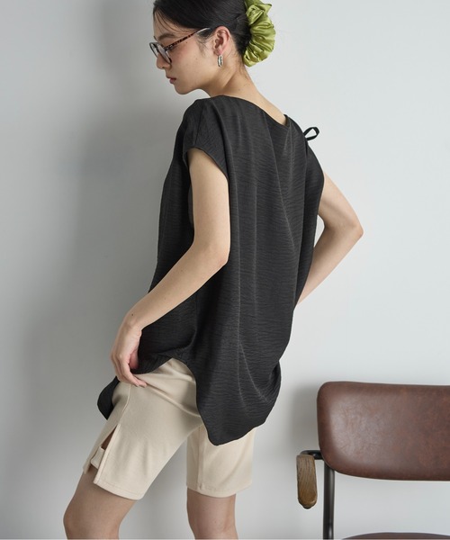 THE YOn(ザヨン)の「2WAYリネンライクドロストオフショルブラウス(シャツ/ブラウス・レディース・ナチュラル/ブラック/ピンクベージュ・FREE)」の5枚目の写真