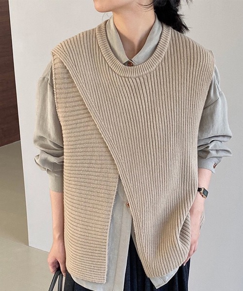 Beststore（ベストストア）の「ニットベストトップス レイヤード風（ベスト・レディース・ベージュ/ブラウン/アイボリー/ブラック・FREE）」の22枚目の写真