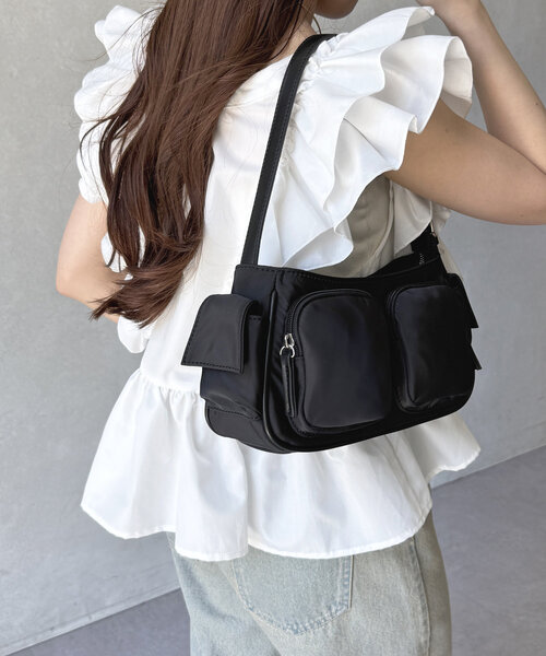 Thevon（ゼボン）の「ナイロンポケットワンハンドルバッグ（トートバッグ・レディース・アイボリー/ブラック/サックスブルー・FREE）」の3枚目の写真