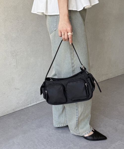 Thevon（ゼボン）の「ナイロンポケットワンハンドルバッグ（トートバッグ・レディース・アイボリー/ブラック/サックスブルー・FREE）」の8枚目の写真