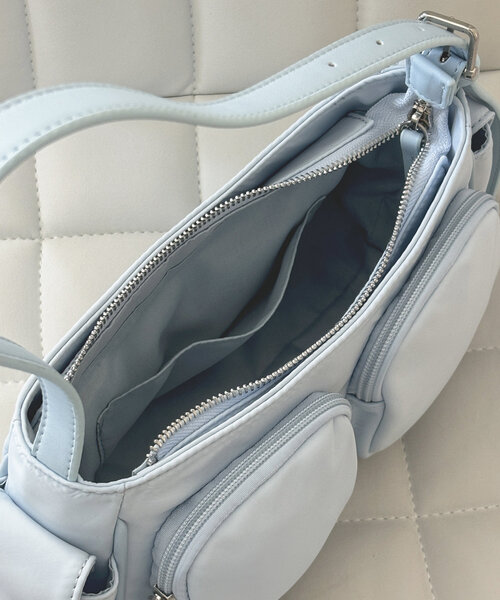 Thevon（ゼボン）の「ナイロンポケットワンハンドルバッグ（トートバッグ・レディース・アイボリー/ブラック/サックスブルー・FREE）」の15枚目の写真