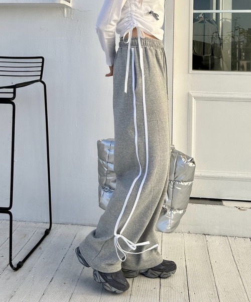 ipugo(イプゴ)の「ipugo/イプゴ 裏起毛サイドテープリボンスウェットパンツ(スウェットパンツ・レディース・ピンク/グレー・FREE)」の9枚目の写真