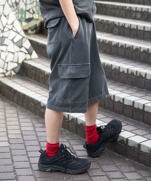 FFEIN(フェイン)の「【FFEIN(フェイン)】フェードカーゴショーツ / ショーツ ハーフパンツ ピグメント加工 セットアップ 刺繍(その他パンツ・メンズ・ブラック/ネイビー/ブラウン・SMALL/LARGE/MEDIUM)」の14枚目の写真